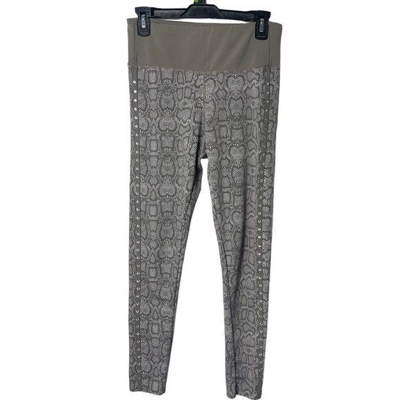 BSP Women yoga pants/leggings Reptile print, snake print Size large - Picture 1 of 3